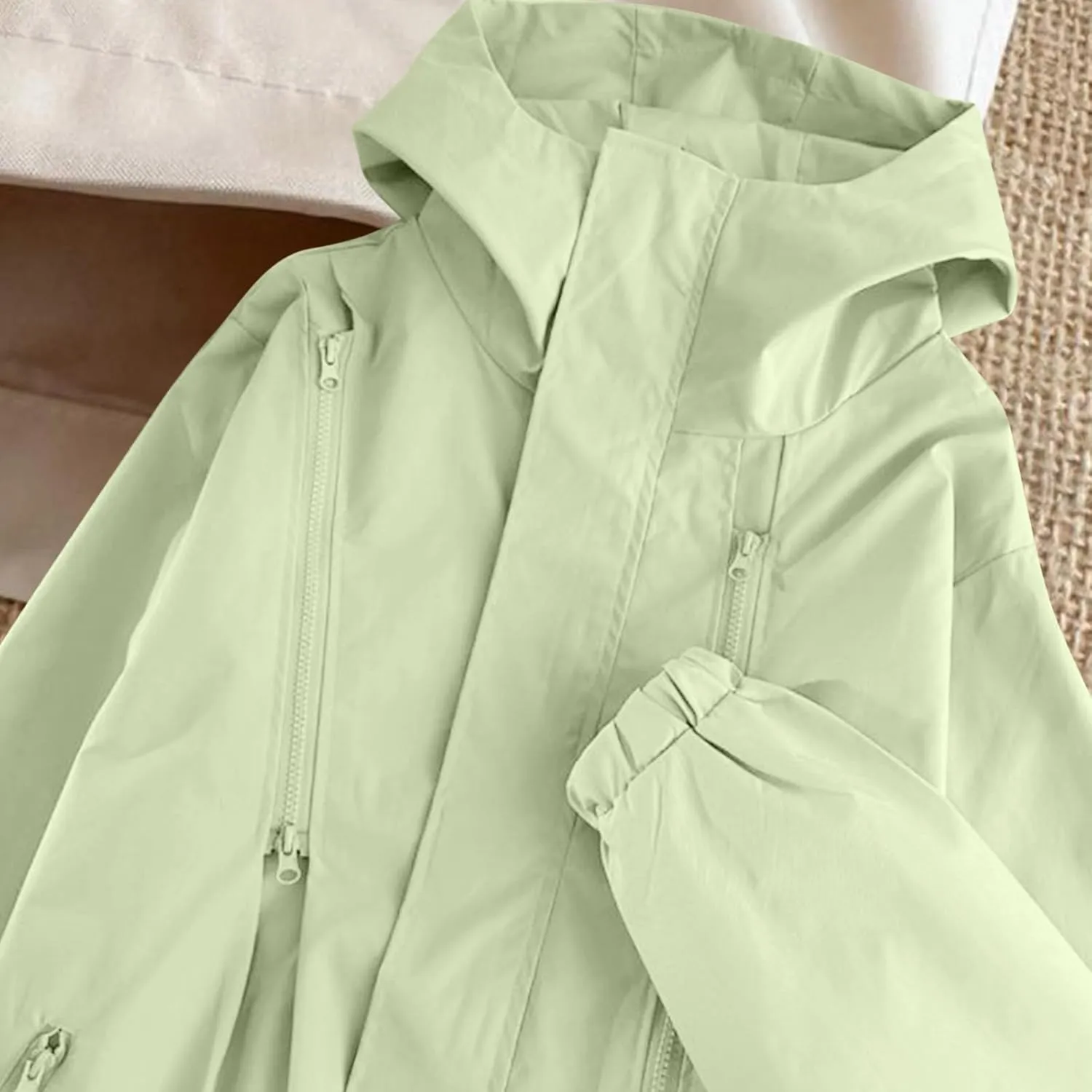 Finelylove Mens Rain Jacket Waterproof Lightweight Hooded Windbreaker Fashion Casual Light Jacket Outdoor Rain Coats