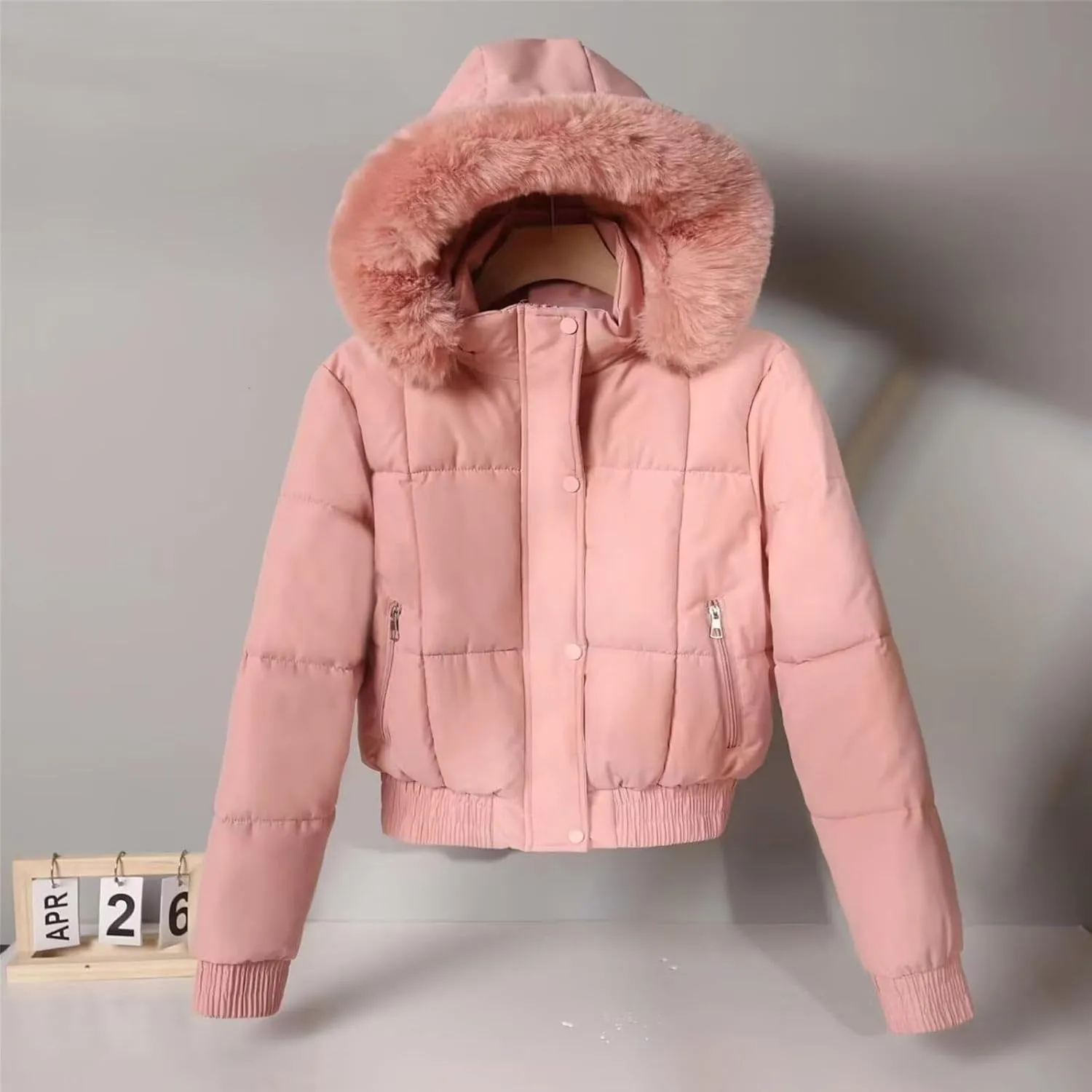 Womens Trendy Winter Jackets Casual Crop Quilted Puffer Coat Light Weight Long Sleeve Button Down Outerwear with Hood